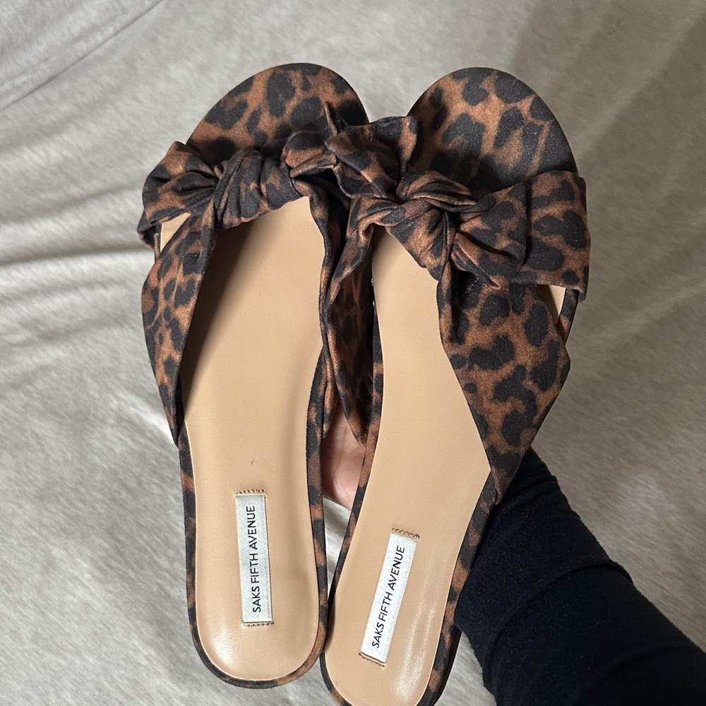 Saks Fifth Avenue River Leopard Print Sandals 8.5